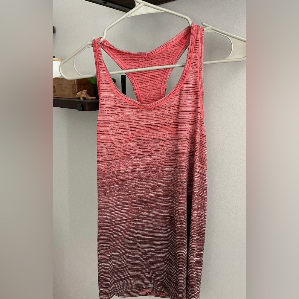 Lululemon Razor Back Tank Top. In great condition.